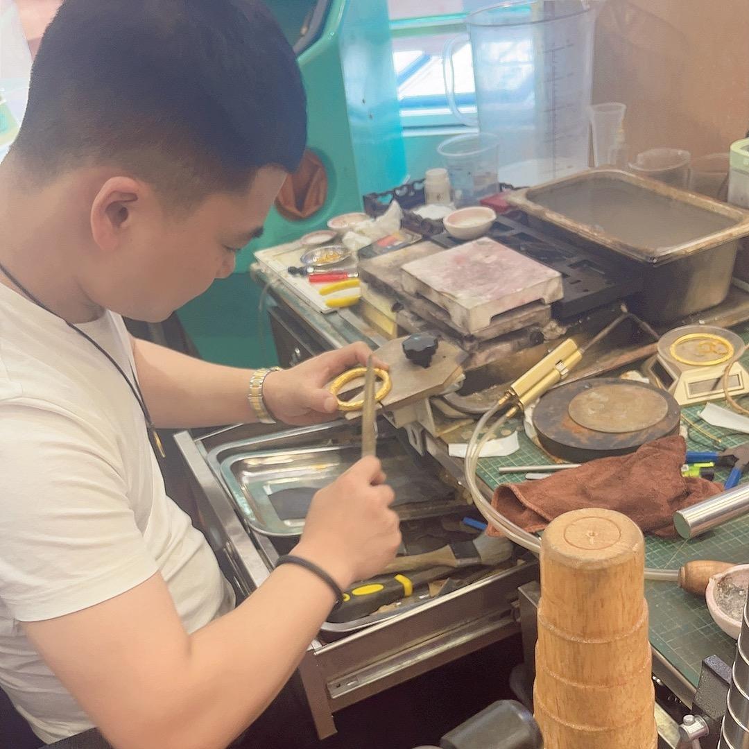 黄金洋洋