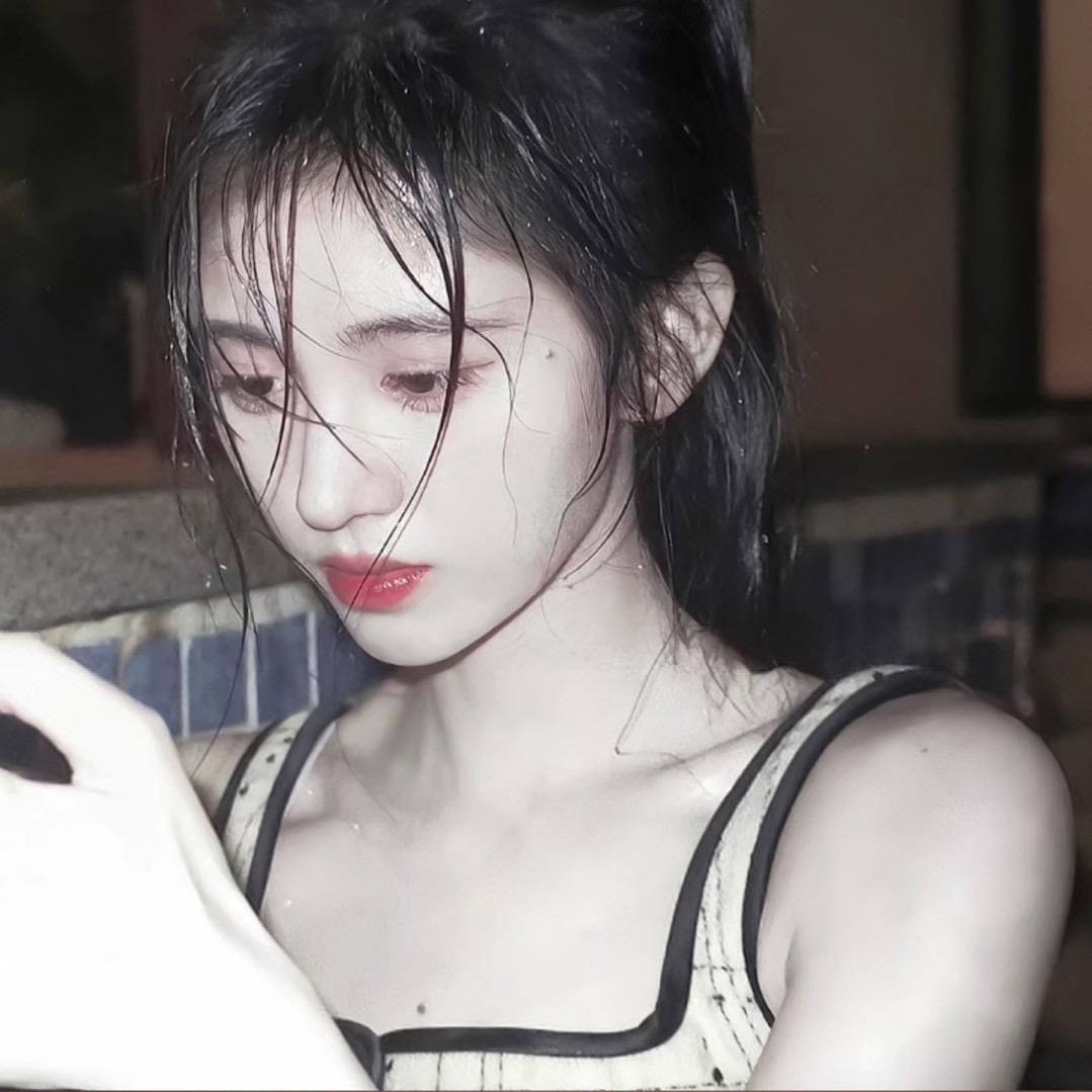 咬一口软糖