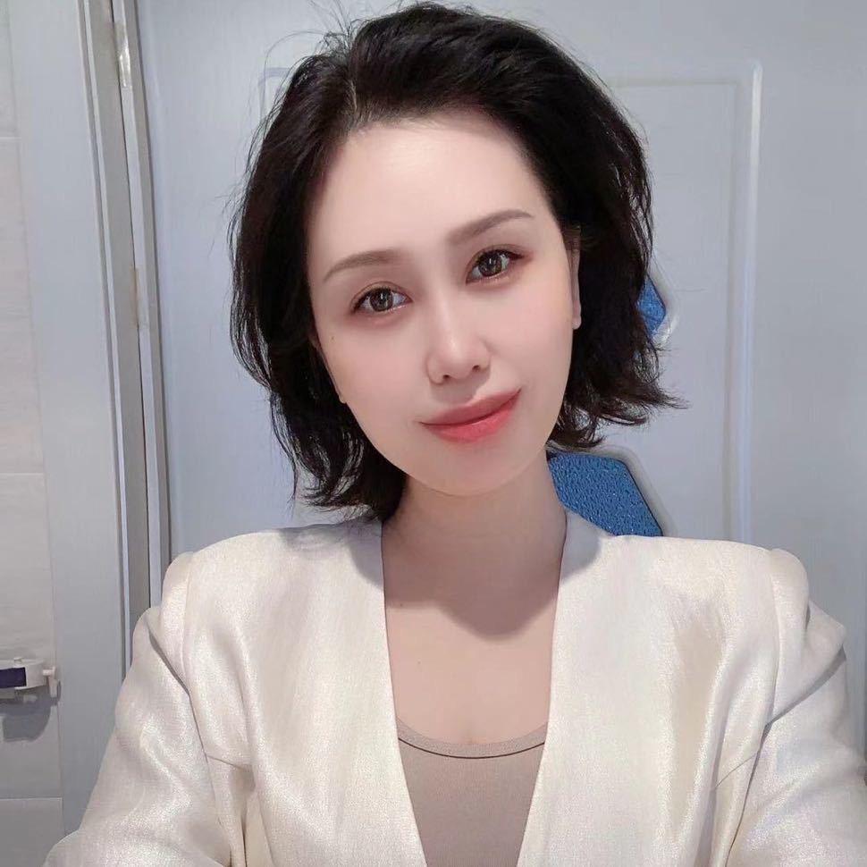 俏佳人