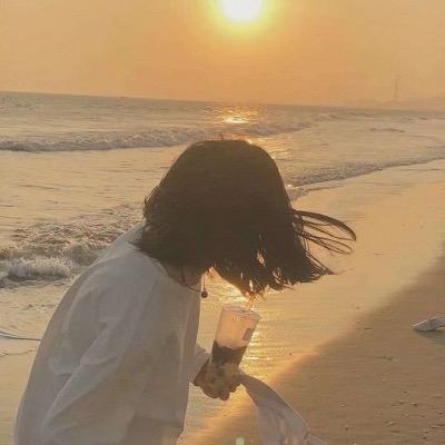 老爱喝酸奶