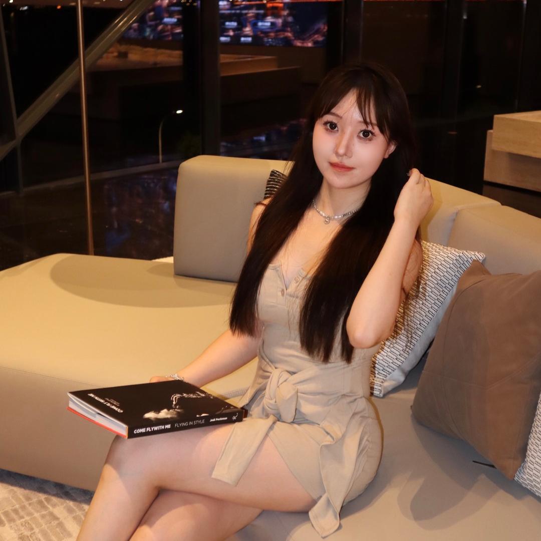 卓婍77