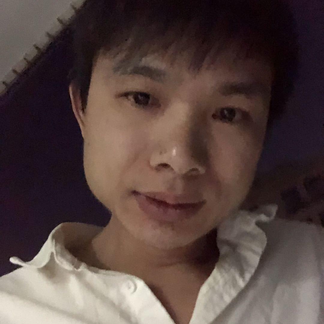 我姓伍却捂不住你的心