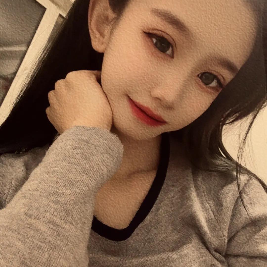 √