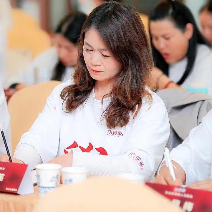 英姐聊家庭教育