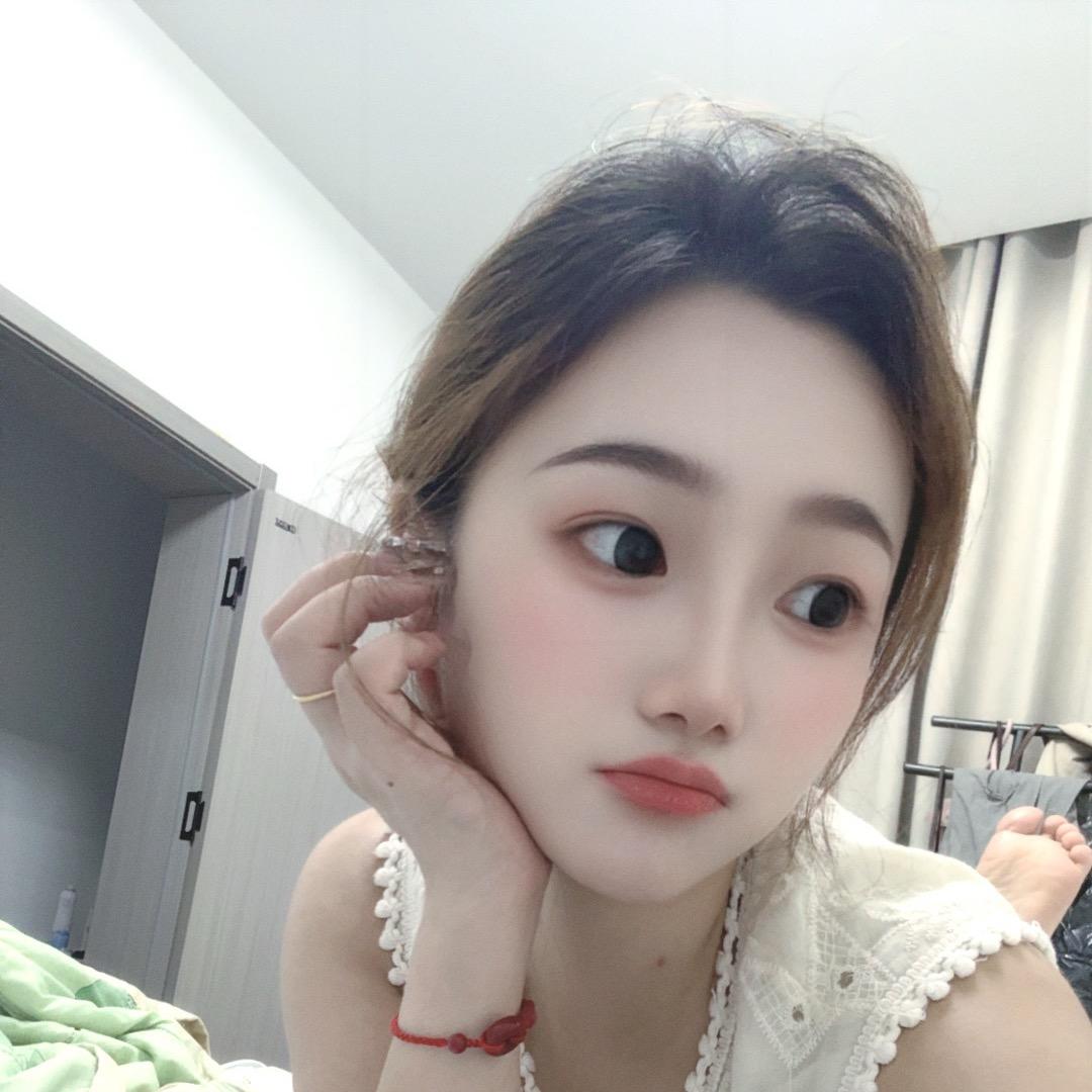 ——小小小桃子