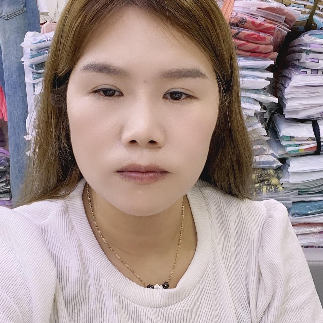 广州精品女装批发-哈哈姐