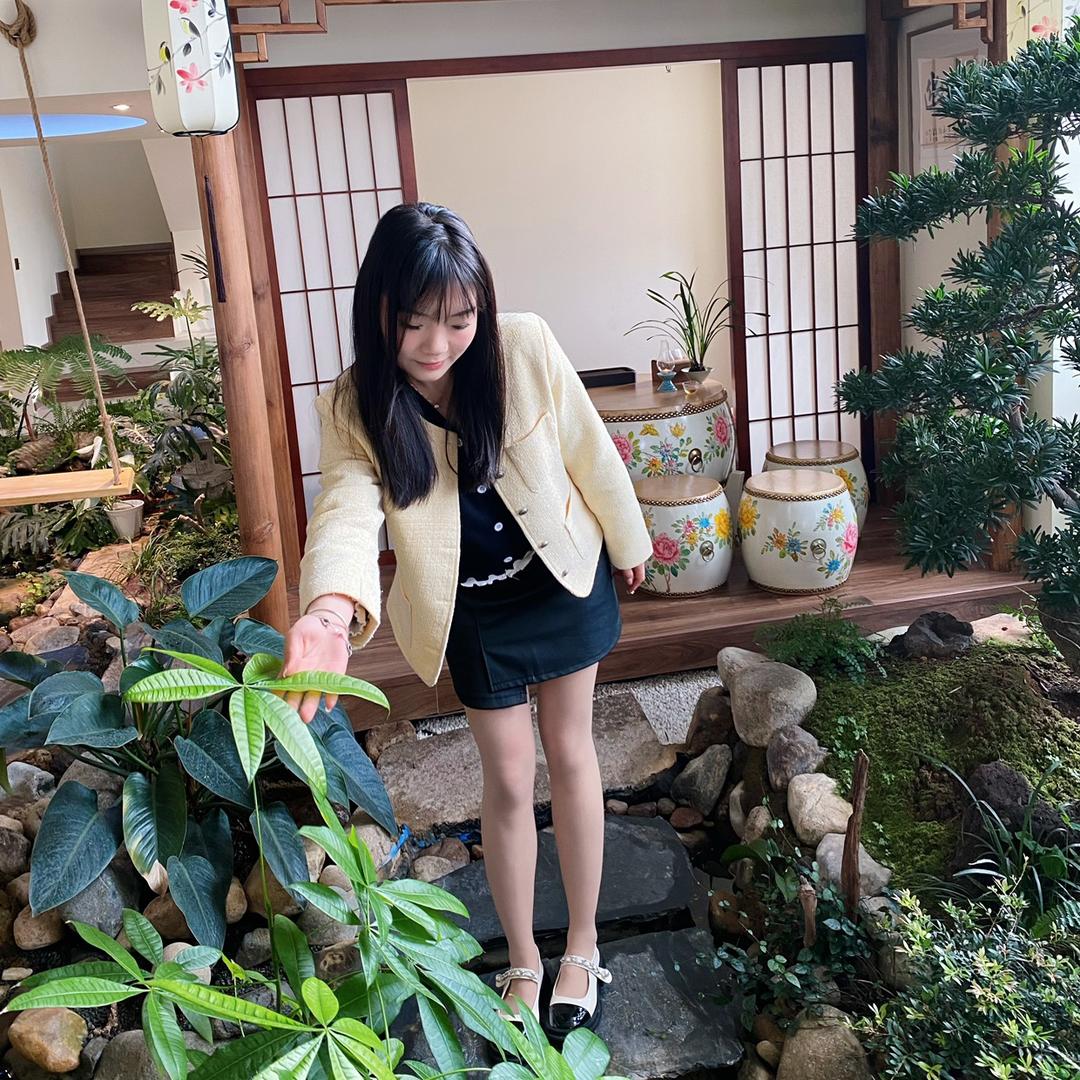 郑郑美美嗷