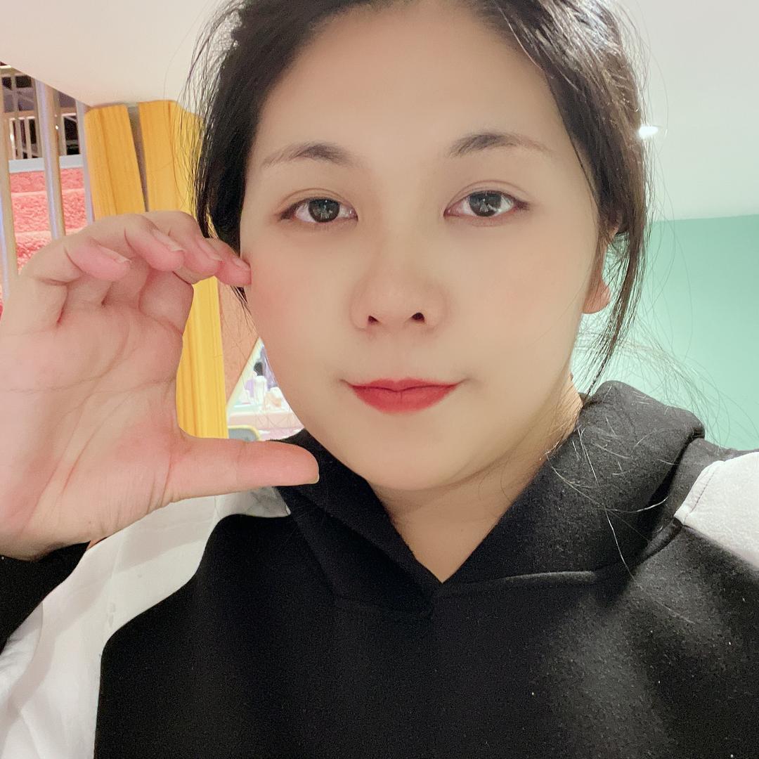 乐莹玲