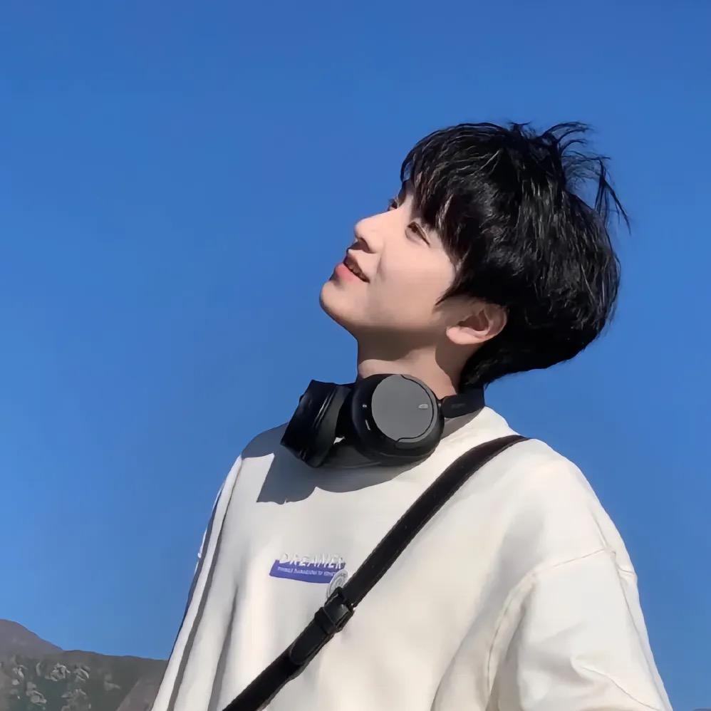 权三岁