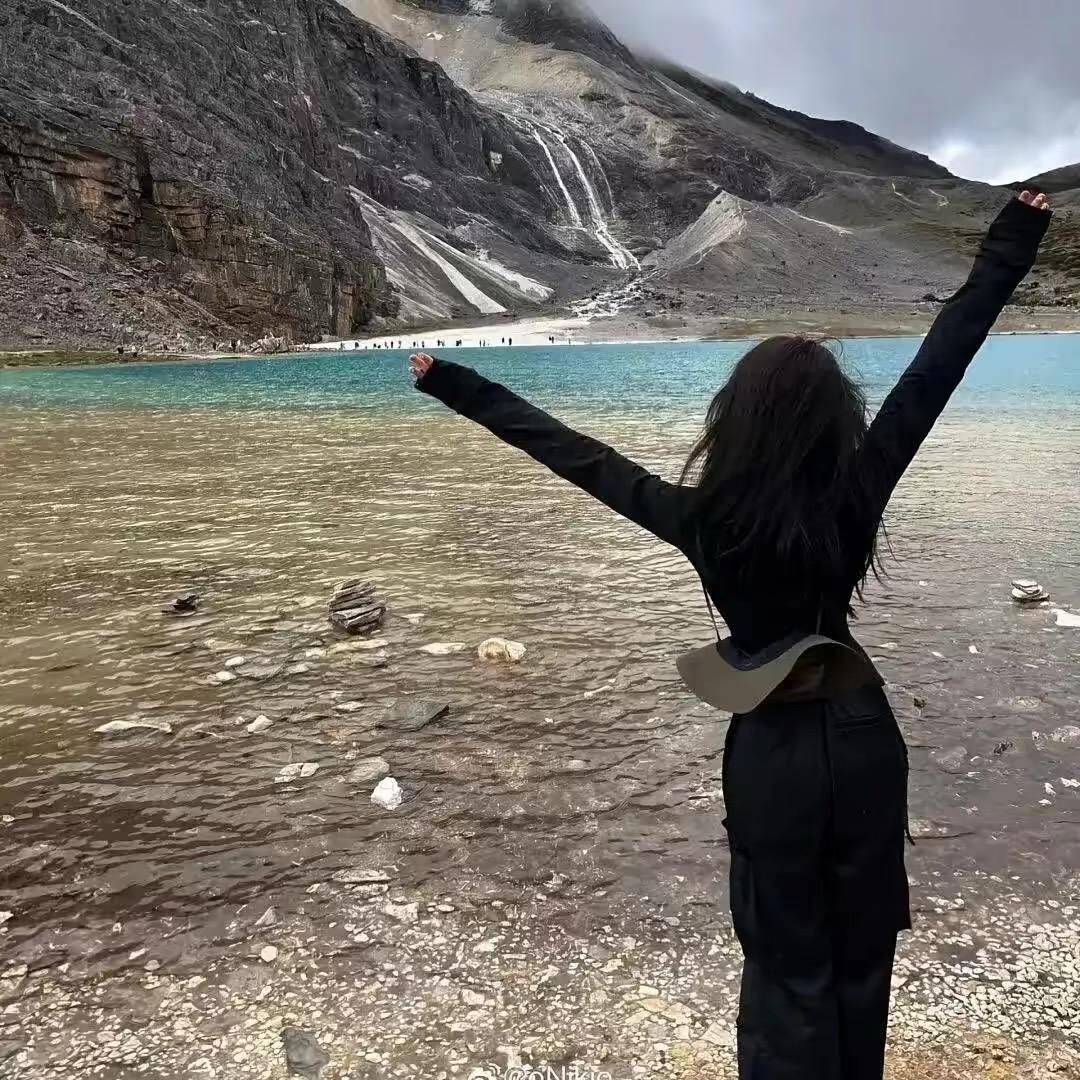 因为不幸福所以我妥协了