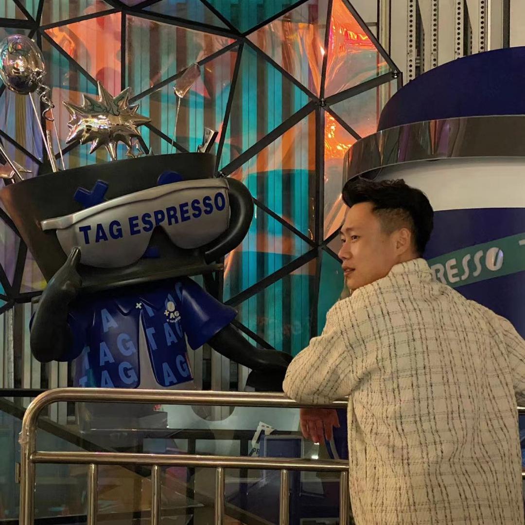 管慕毅的朋友圈