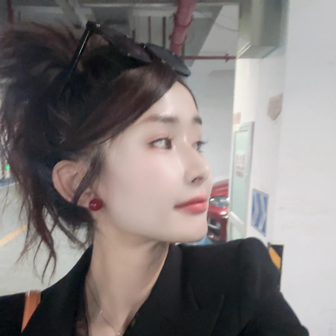 杨慧美-杭州四季青女装批发