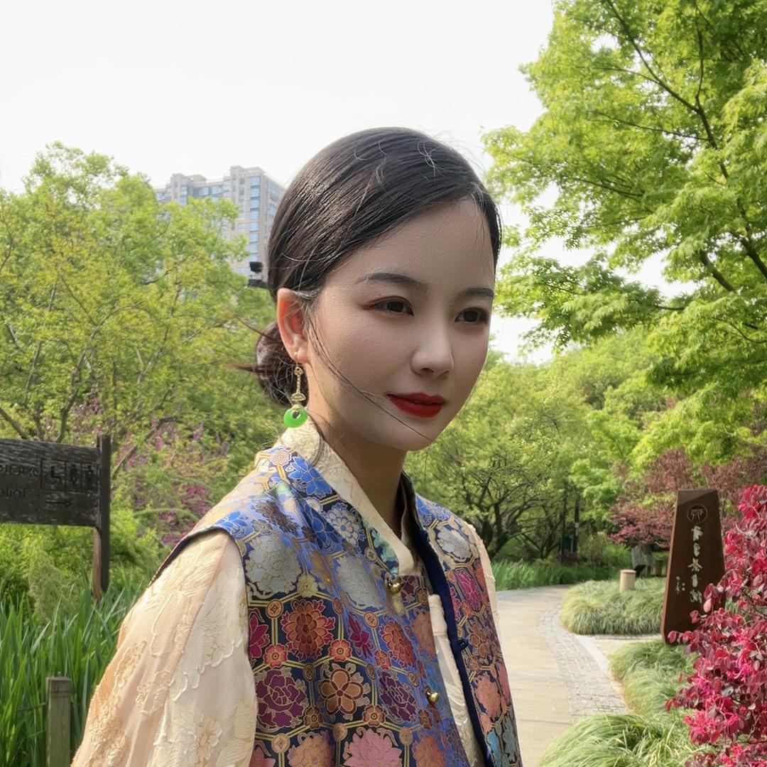 浅浅高端美学