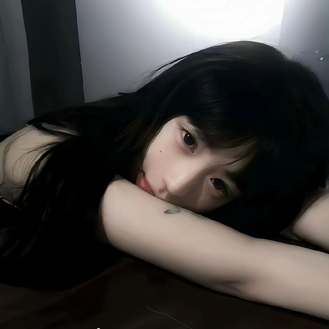 性感母蟑螂