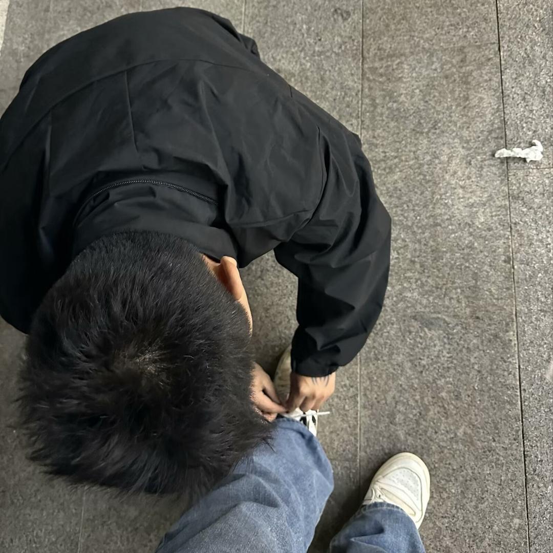 A.周丹丹