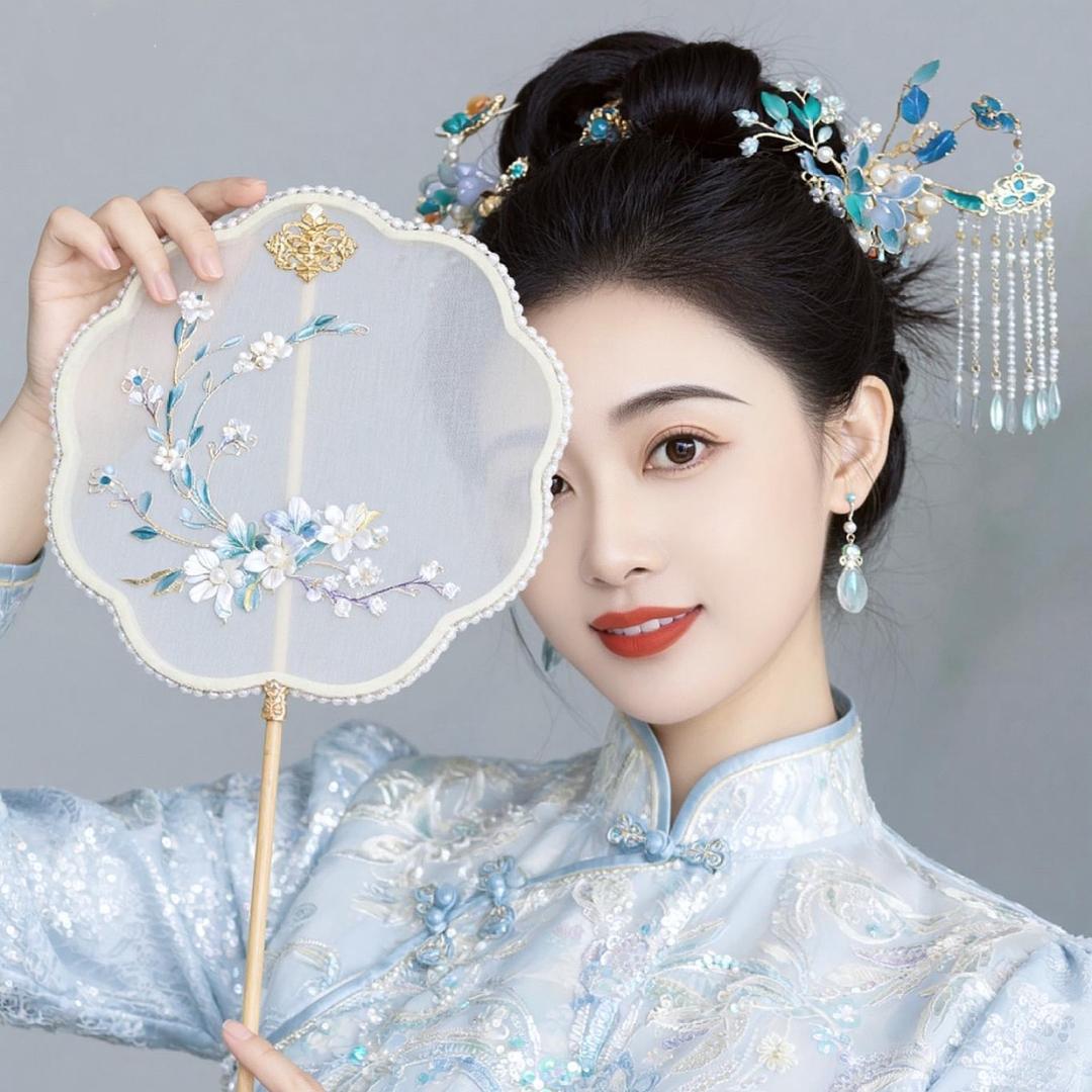 Yi Yi