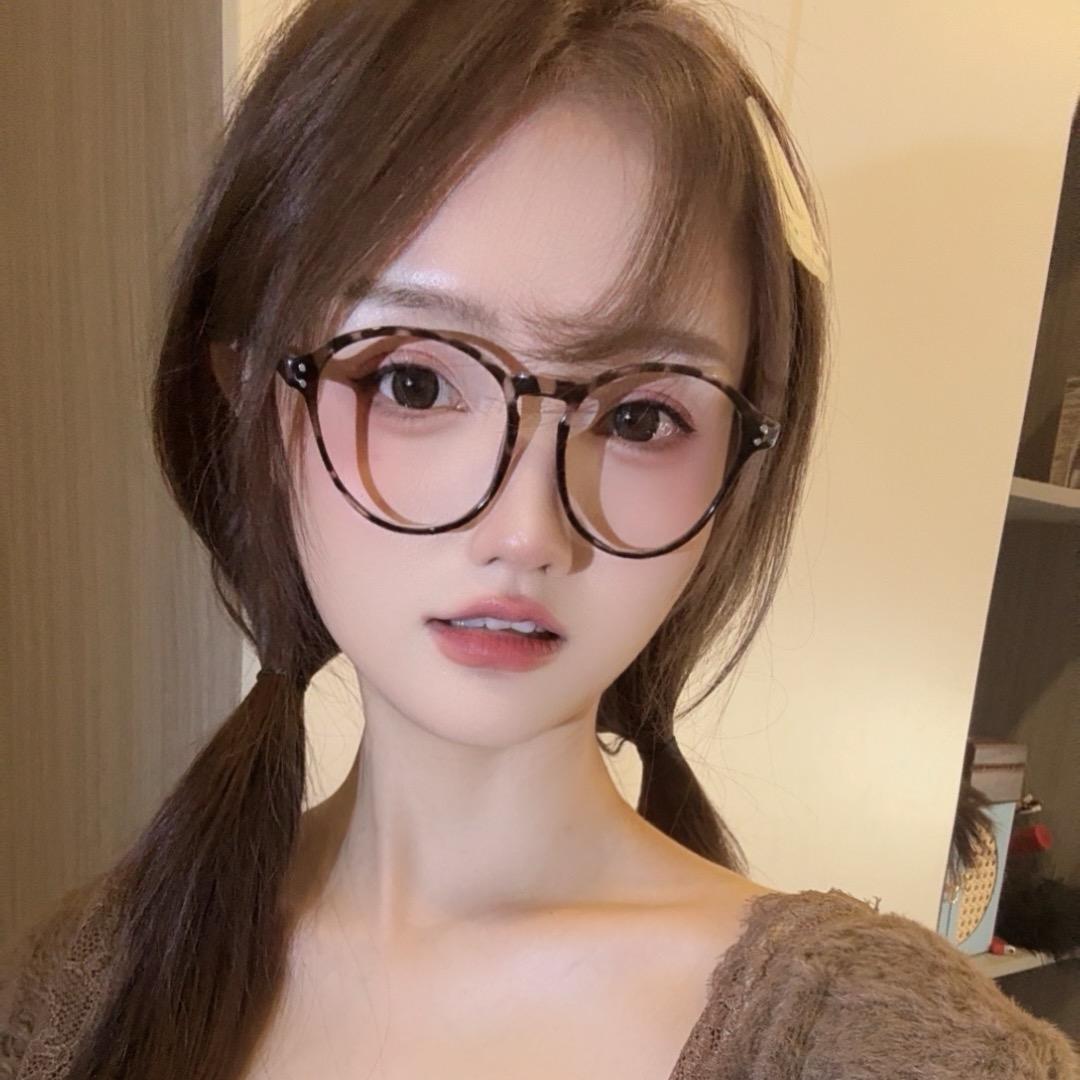 卡视卡觉一琦琦