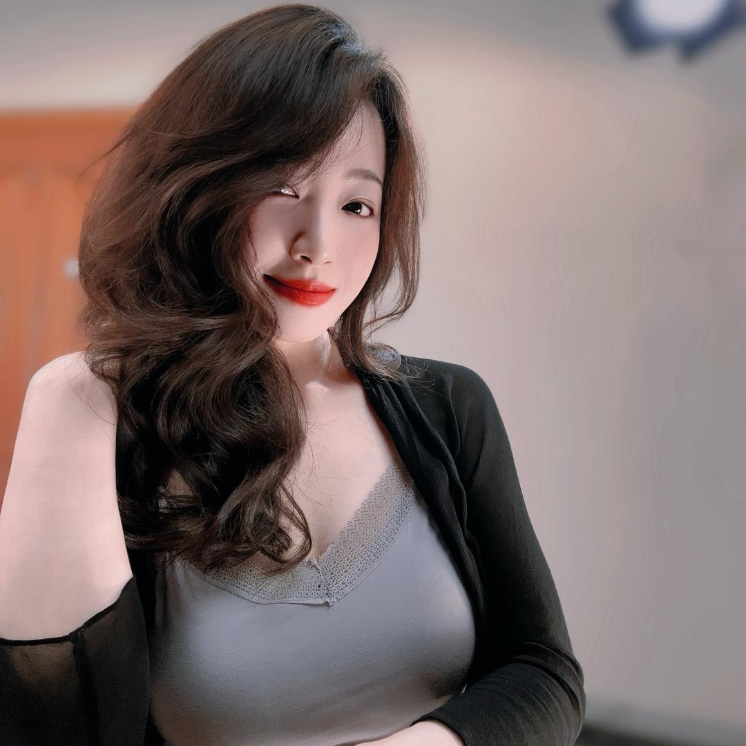 尤美女