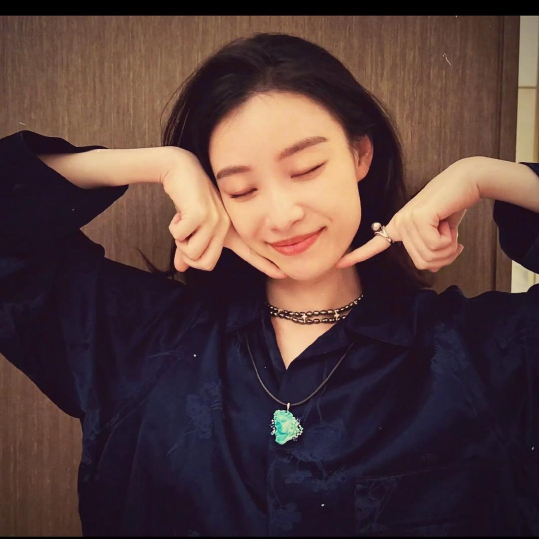 Lu.