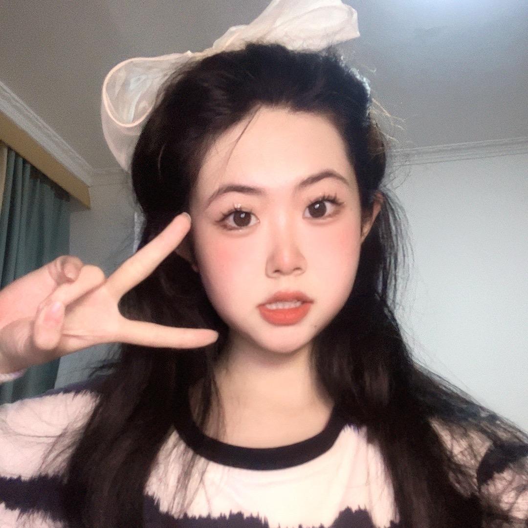 杨朵朵 12:55中午