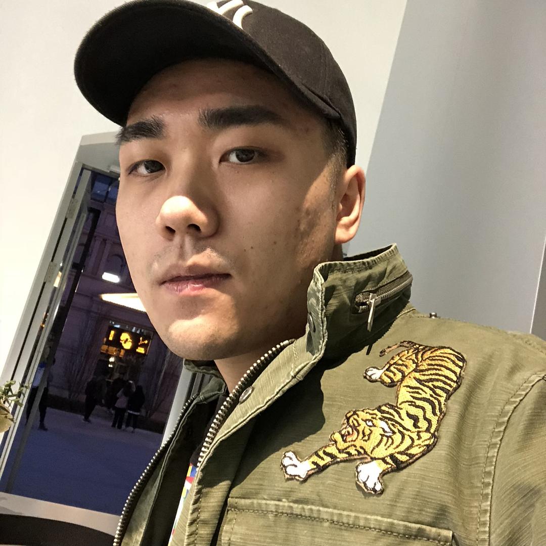 橘子哥哥🍊🍊