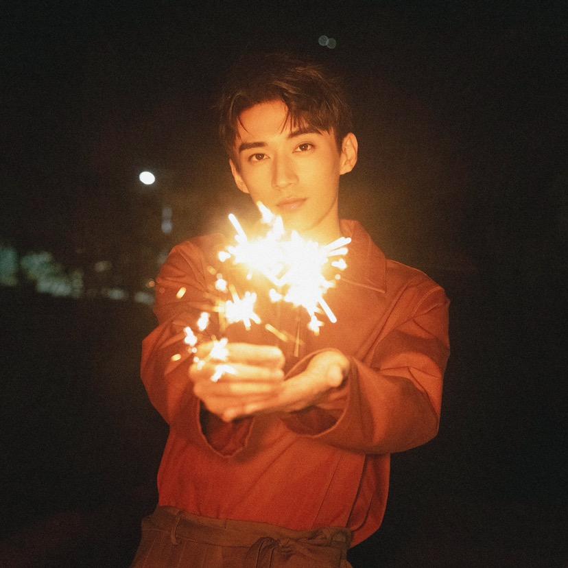 努力挣钱的青年🐄