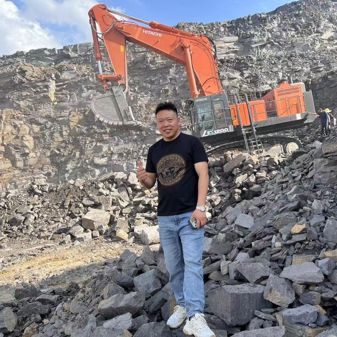 浙江辰信工程机械有限公司（挖机外贸）