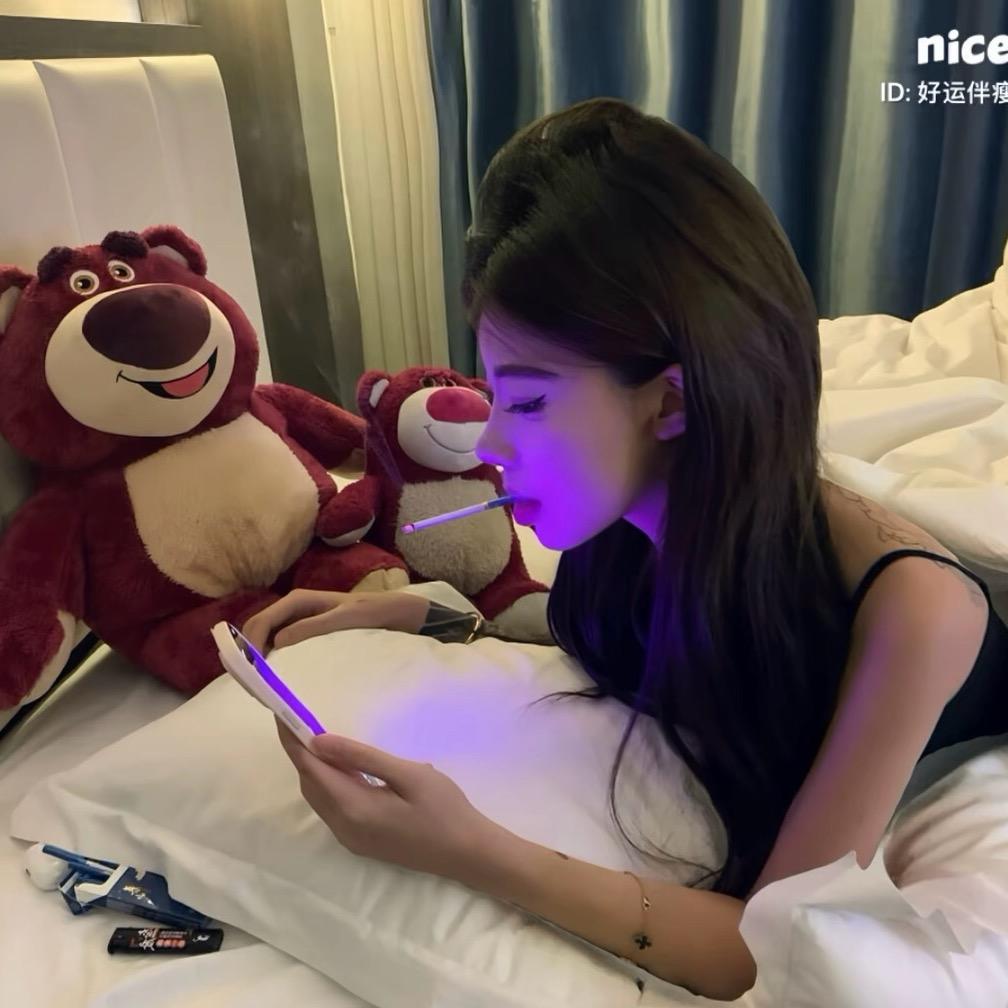 𝓒𝓱𝓲𝓱𝓲𝓻𝓸 千寻.