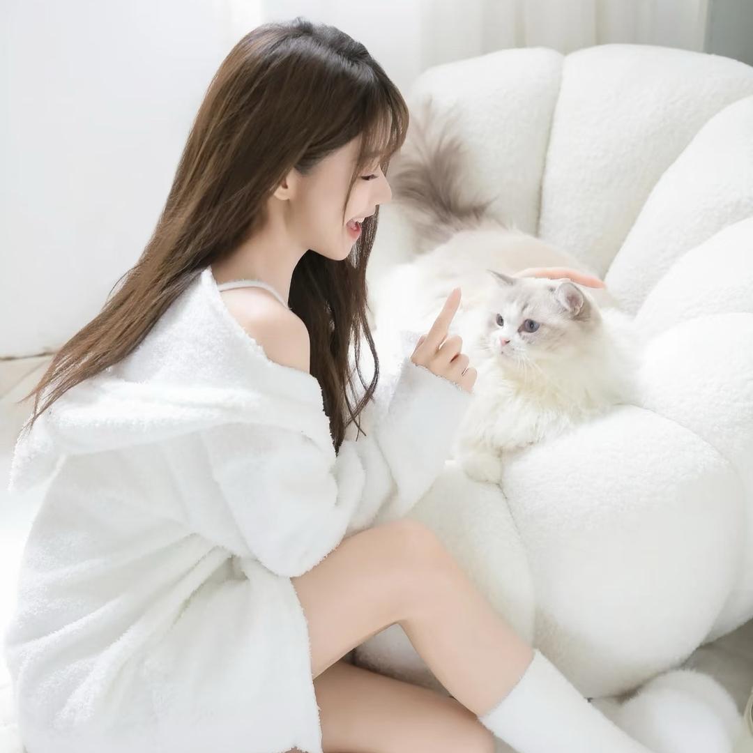 小月半口丫🥰✨