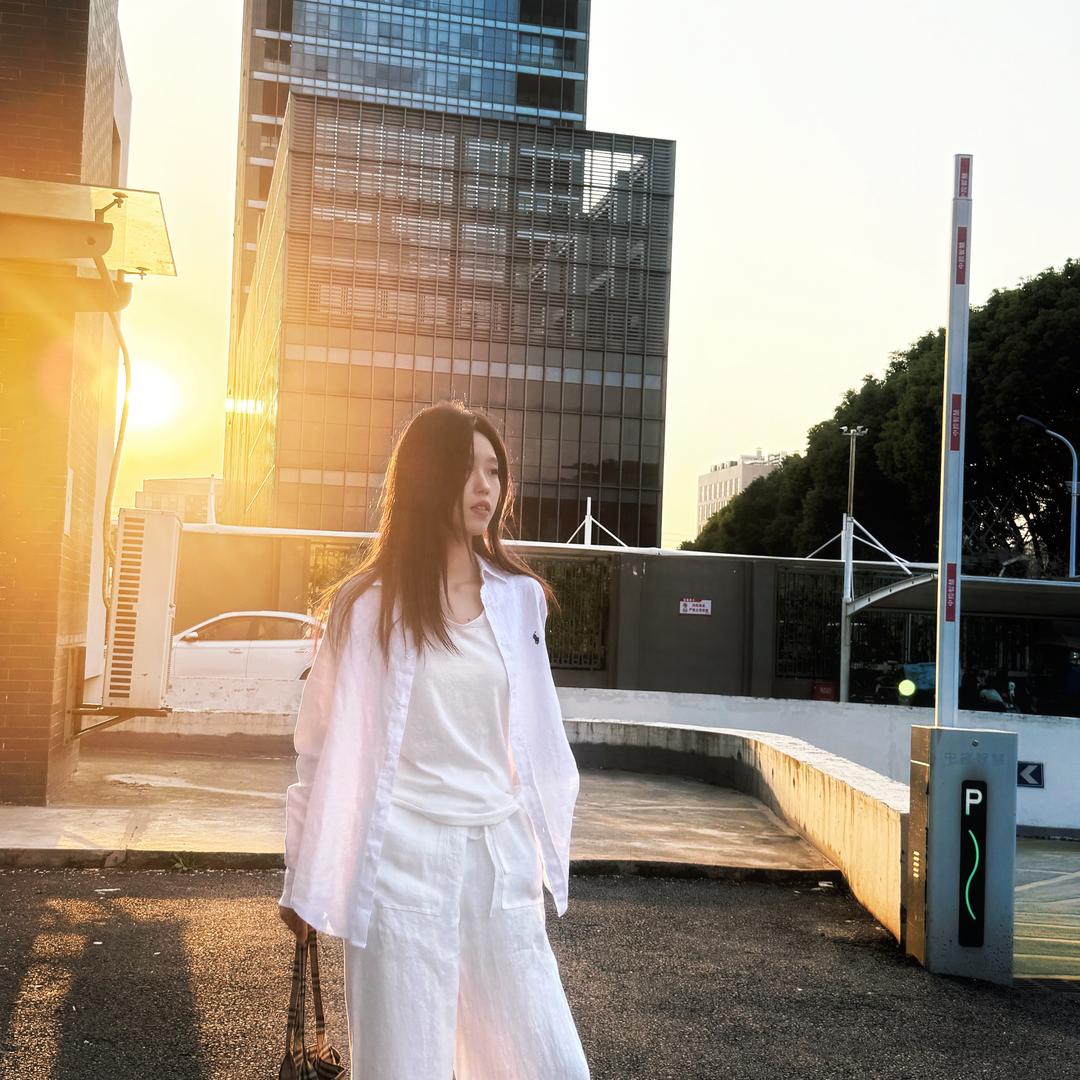 LILY VISA设计师女装