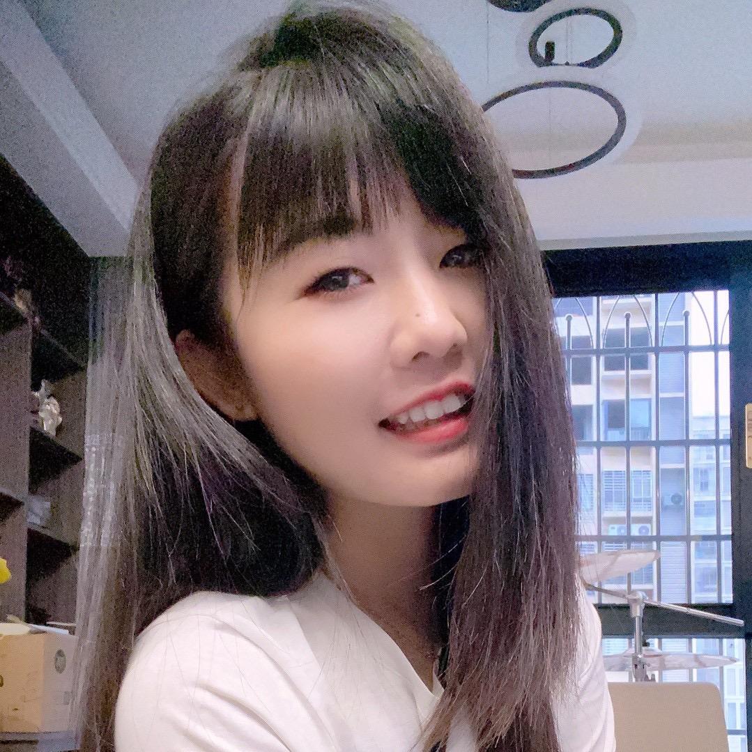 卖货的小团子