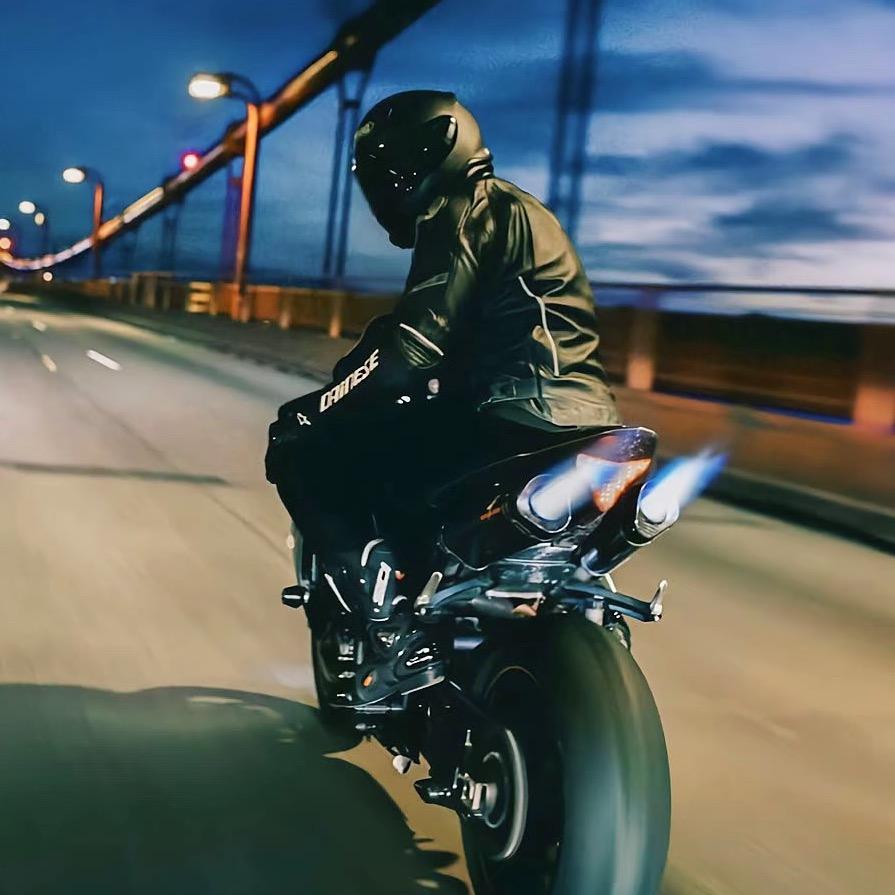 安顺炎煌机车小海哥