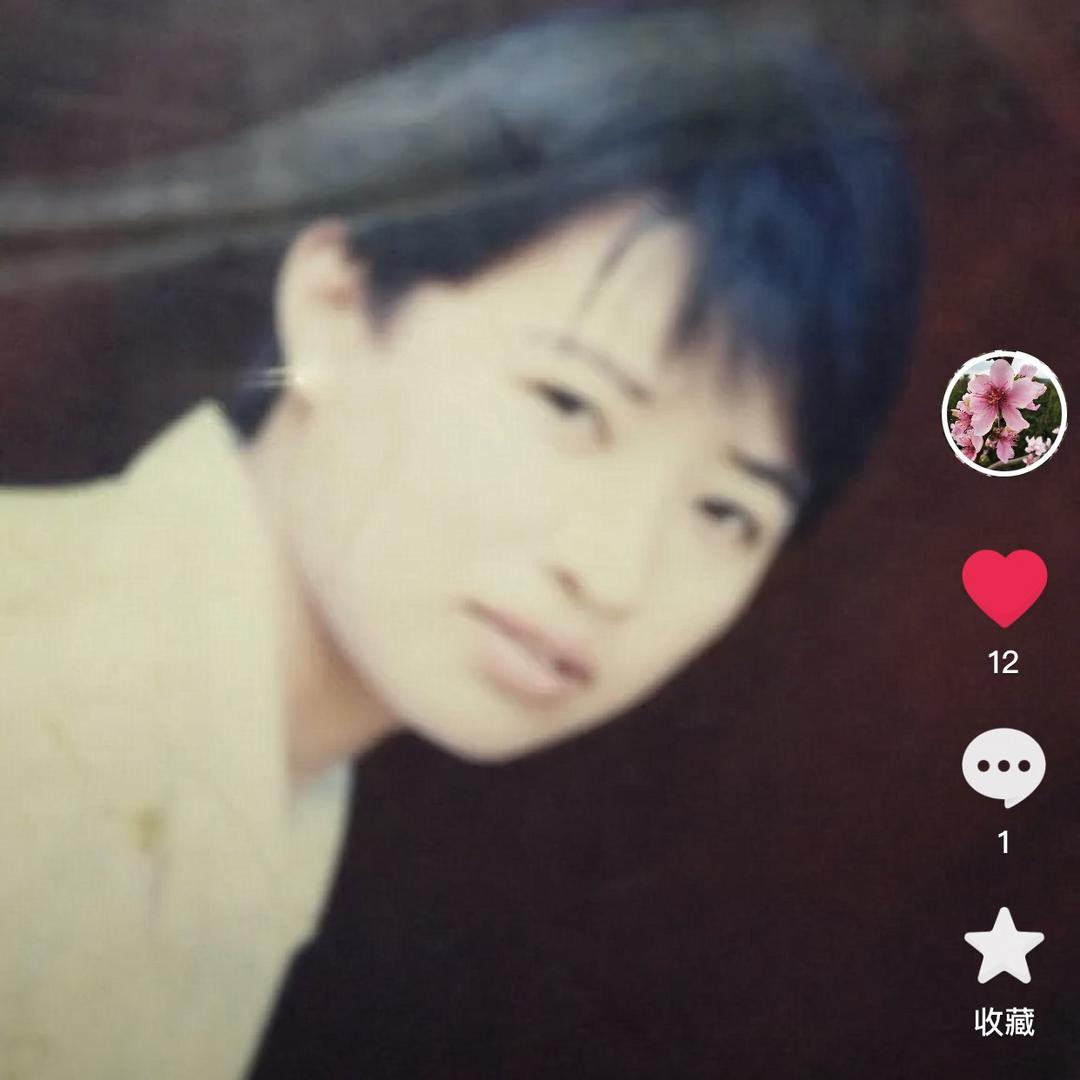 小霞