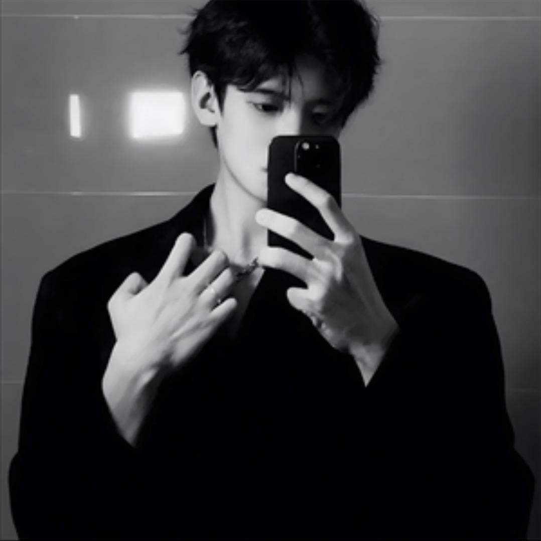 ̶♡̶抱着奶瓶找搭档♡̶