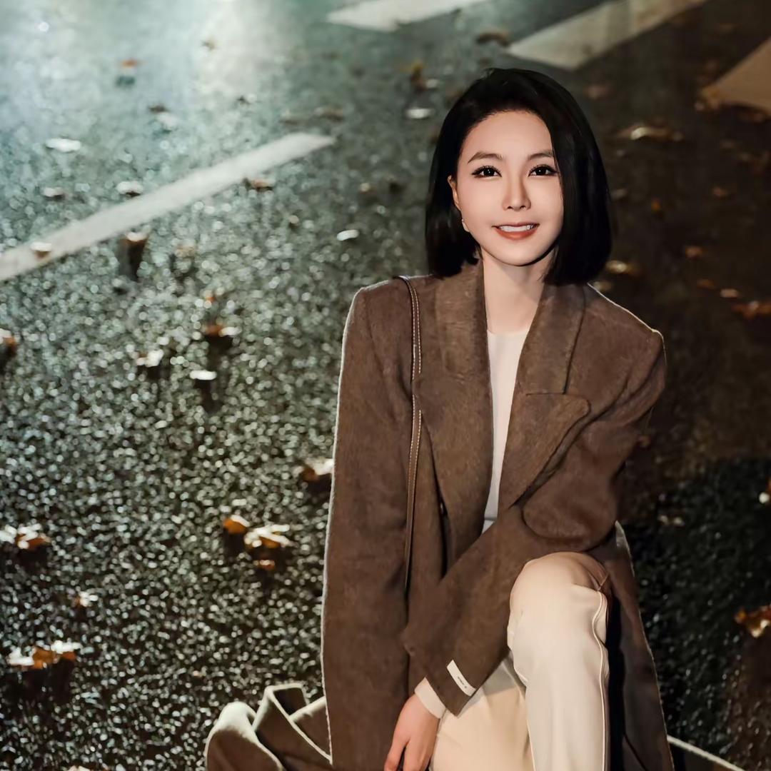 溶溶RONGRONG(穿搭分享)