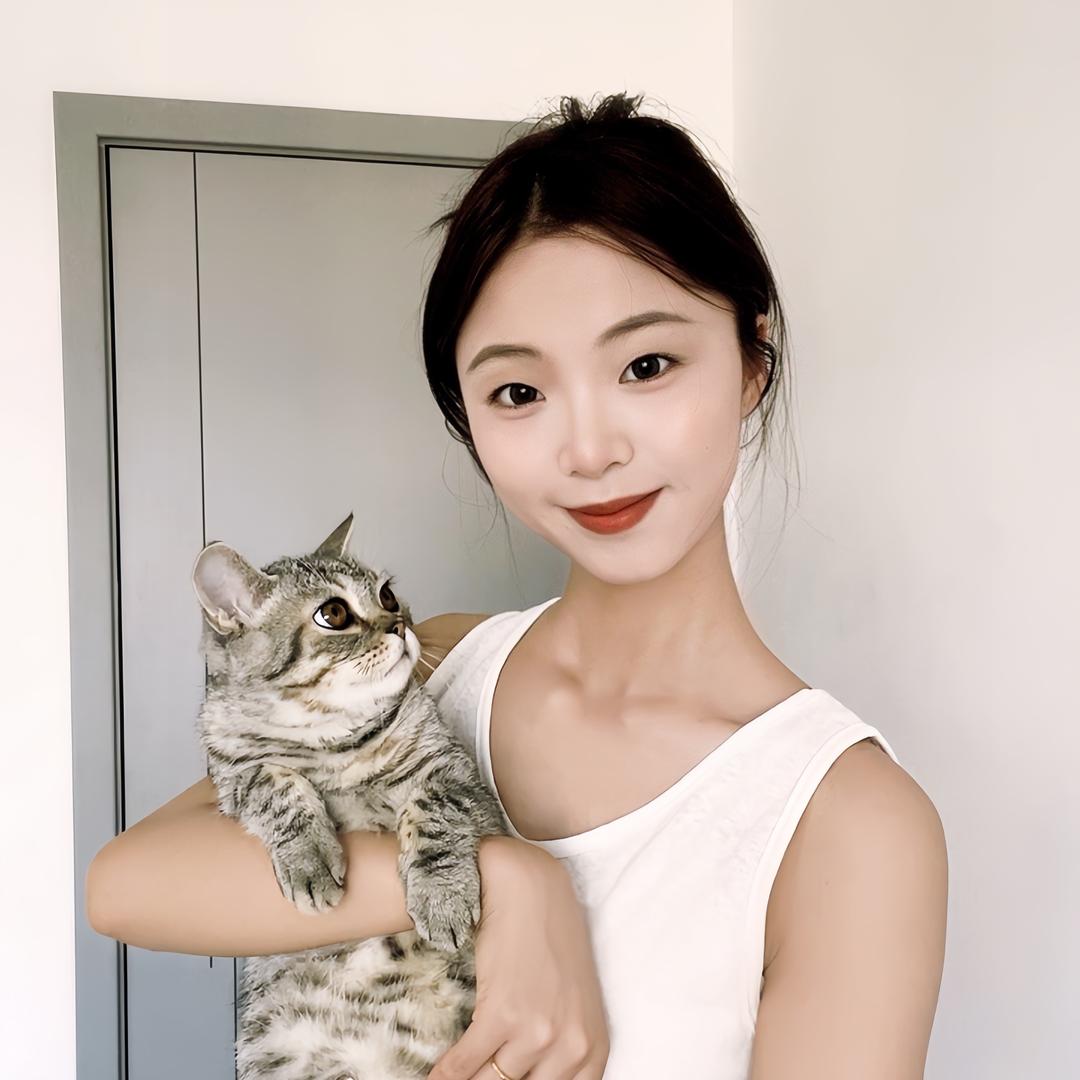 佳佳-