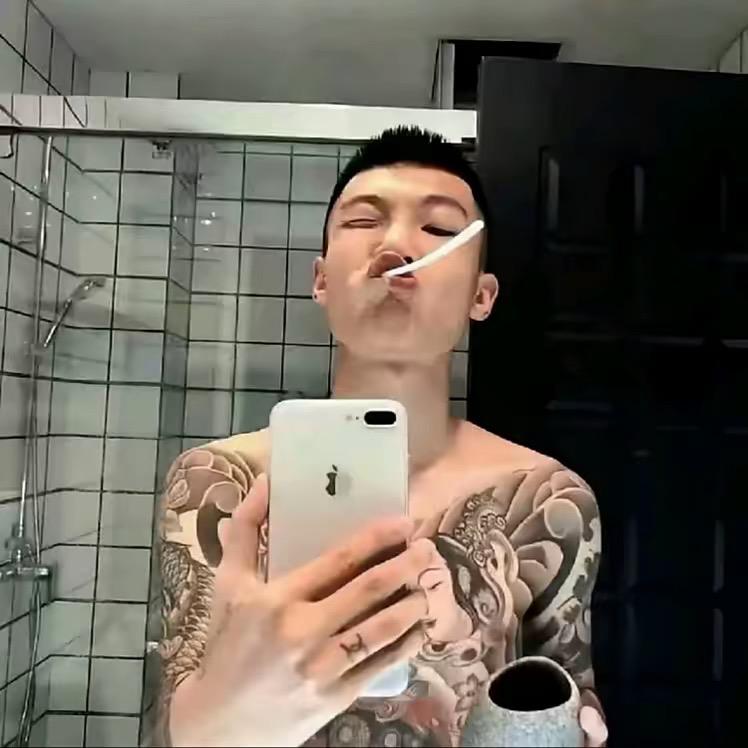 狮子座的男人 .