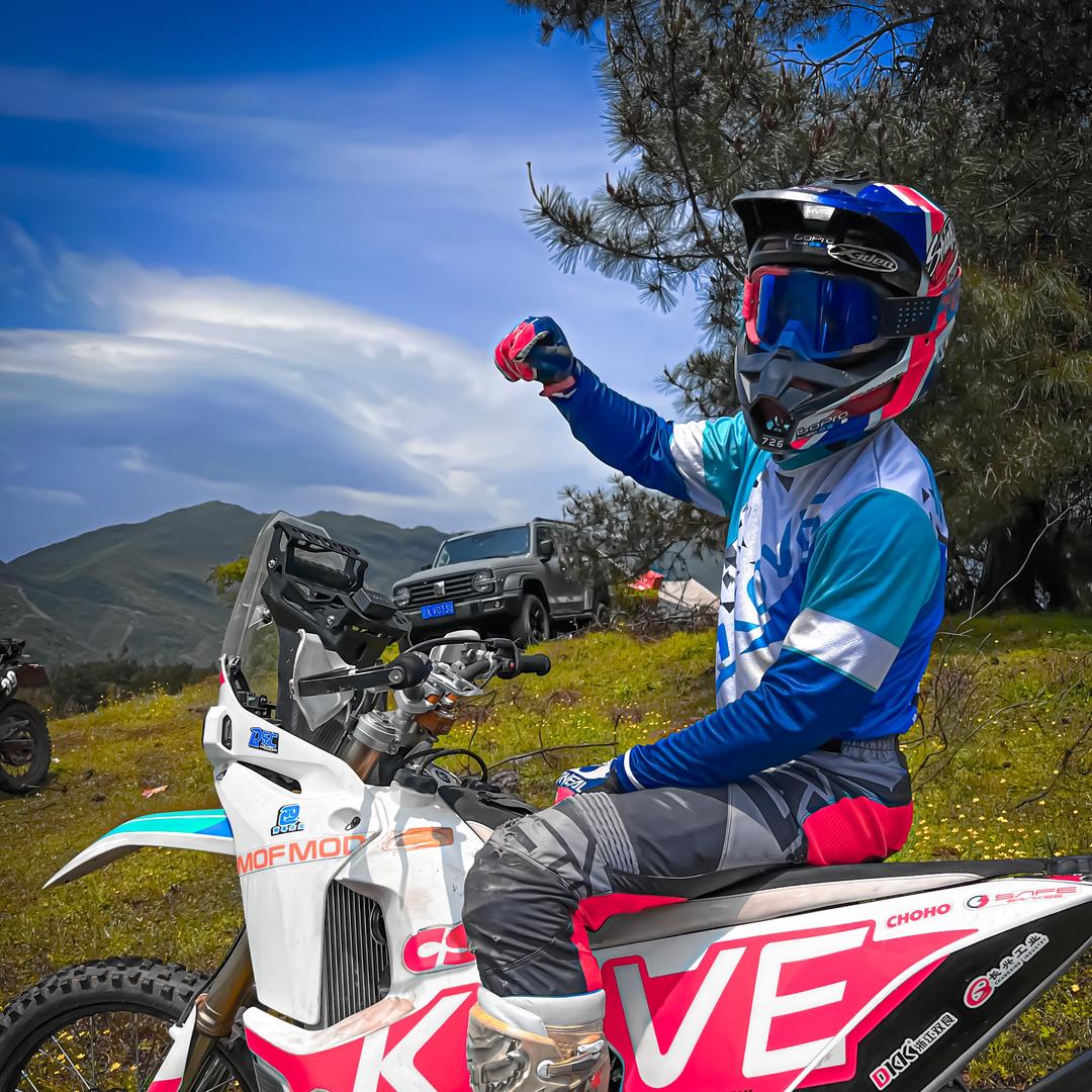 #726🏍