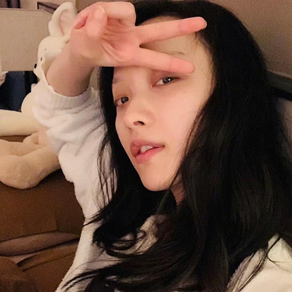 李琰.