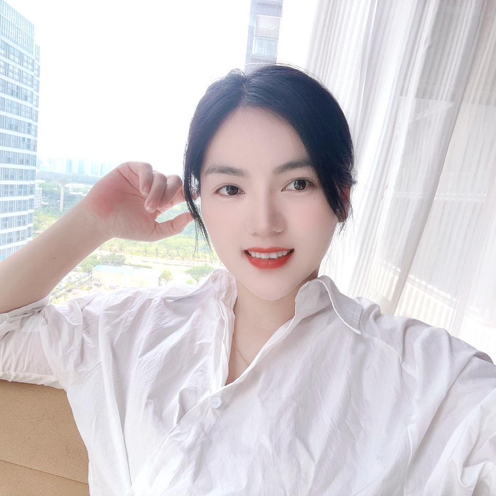 陈小妞-在海口教人带货
