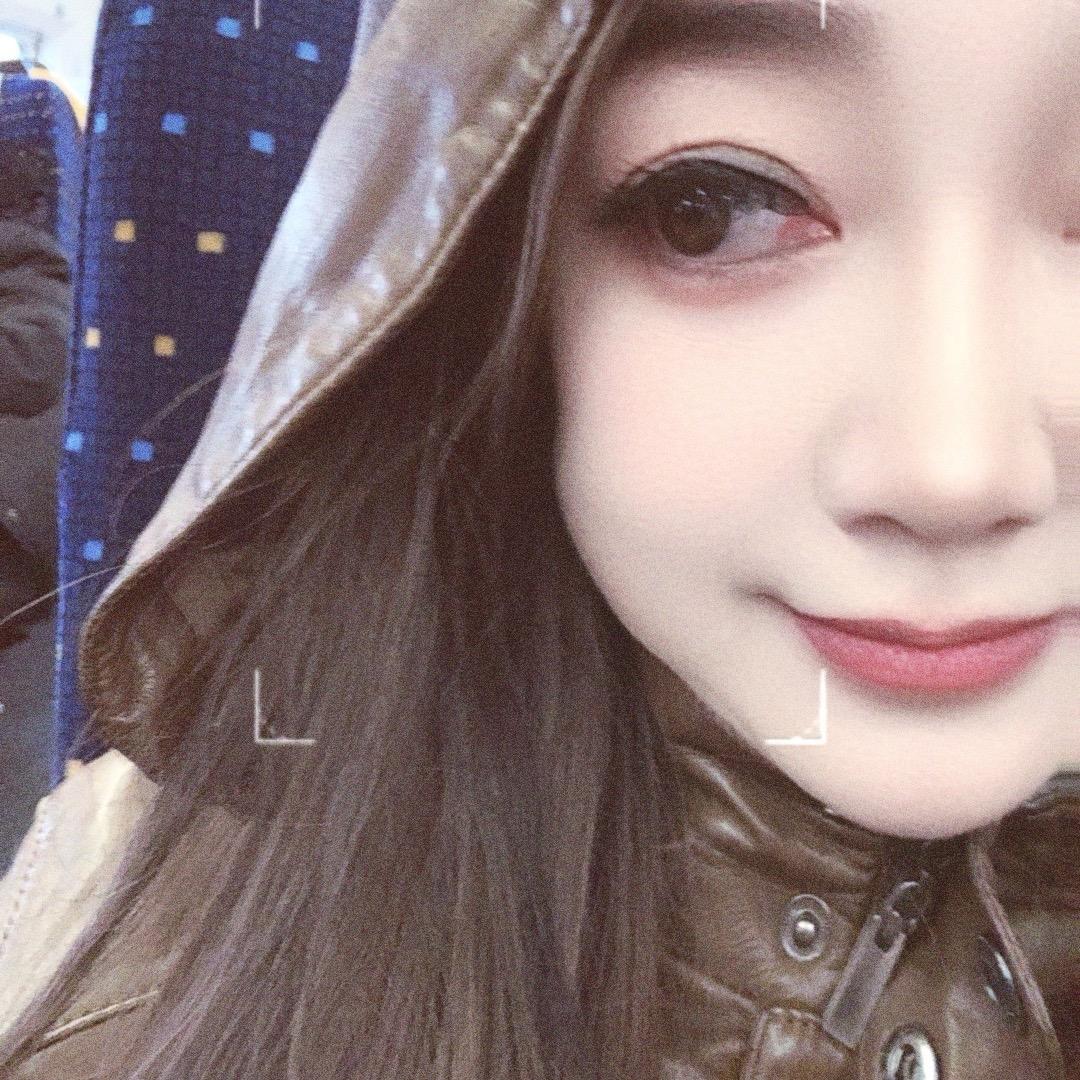 尐糖罐💋💋头像