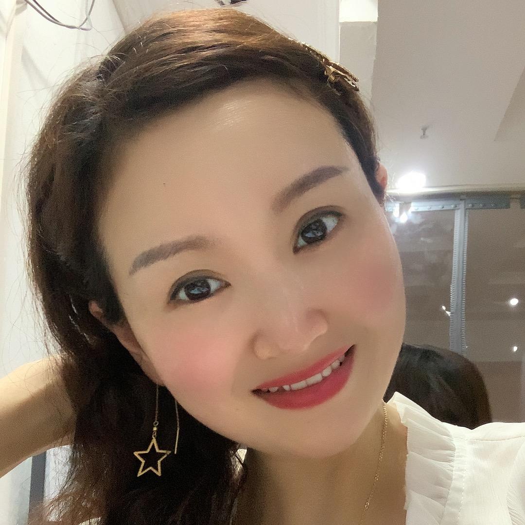 开开心心每一天😄