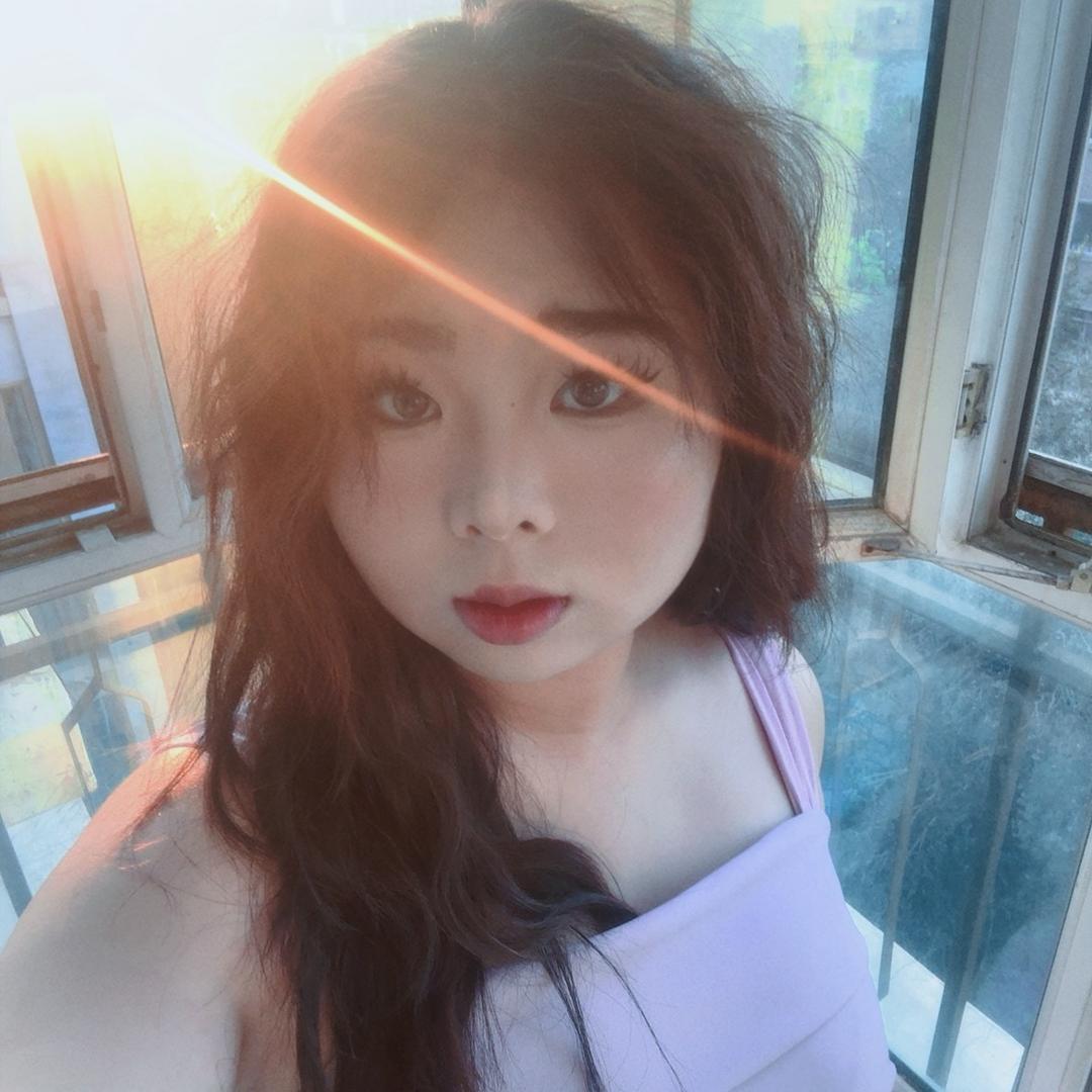 小媛.