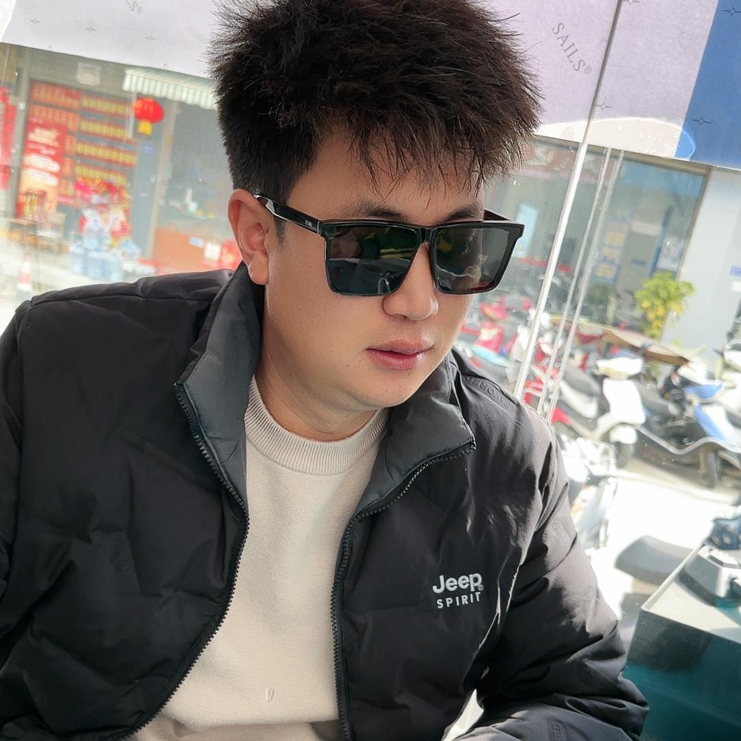 安龙小刀电动车