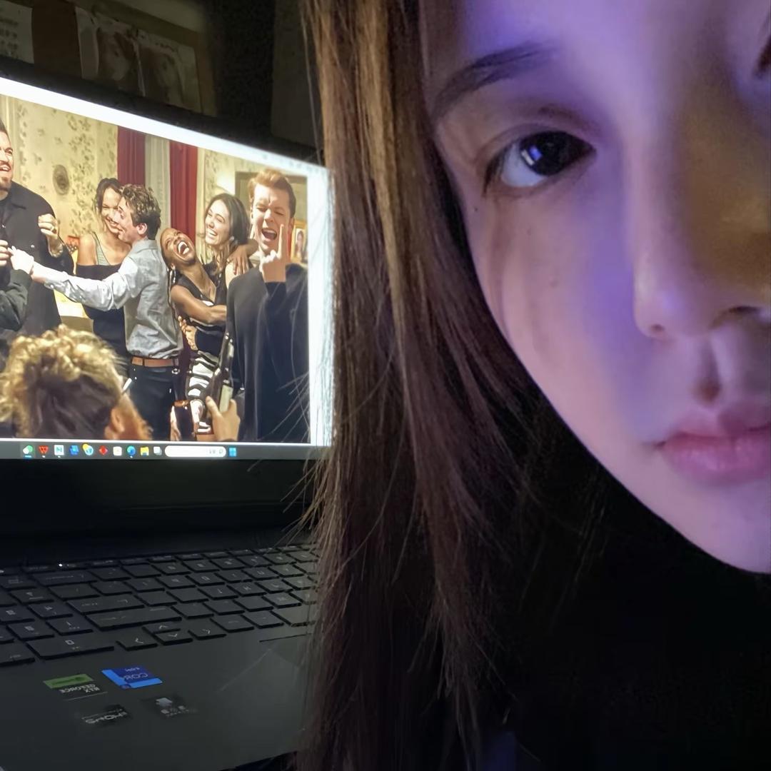 一块木姜子味的曲奇-