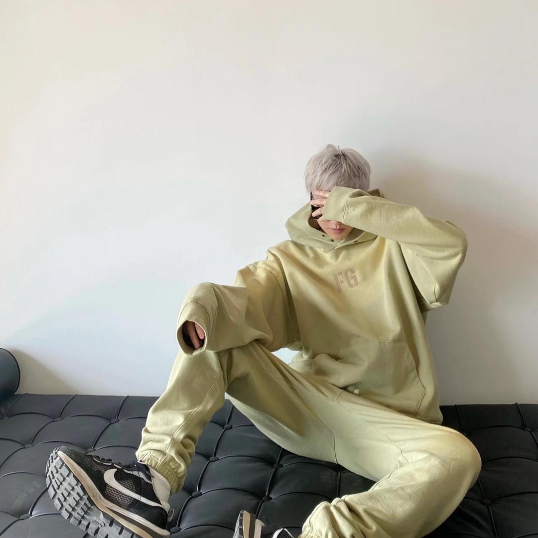 ……888