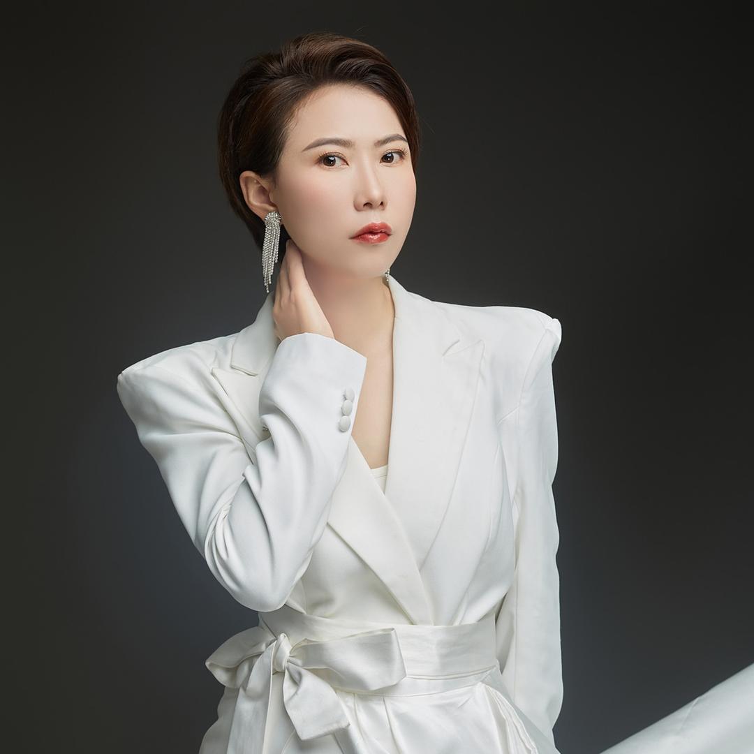 安海少霞- 专注免打理烫发