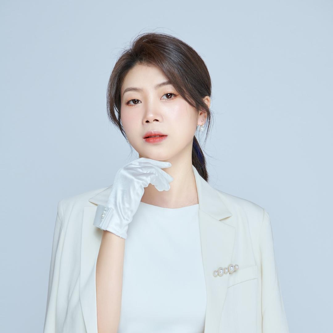 成都线性灯具批发-尹小妹