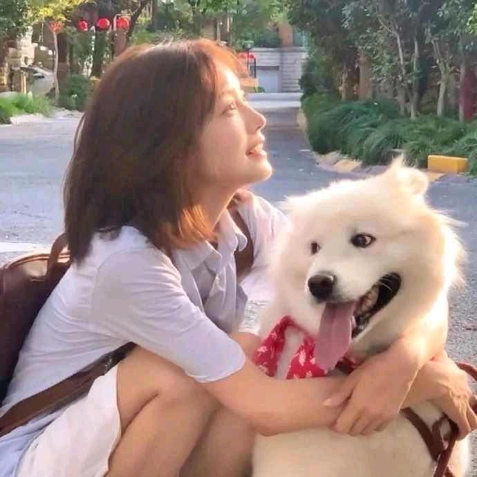 饿了就捡垃圾吃