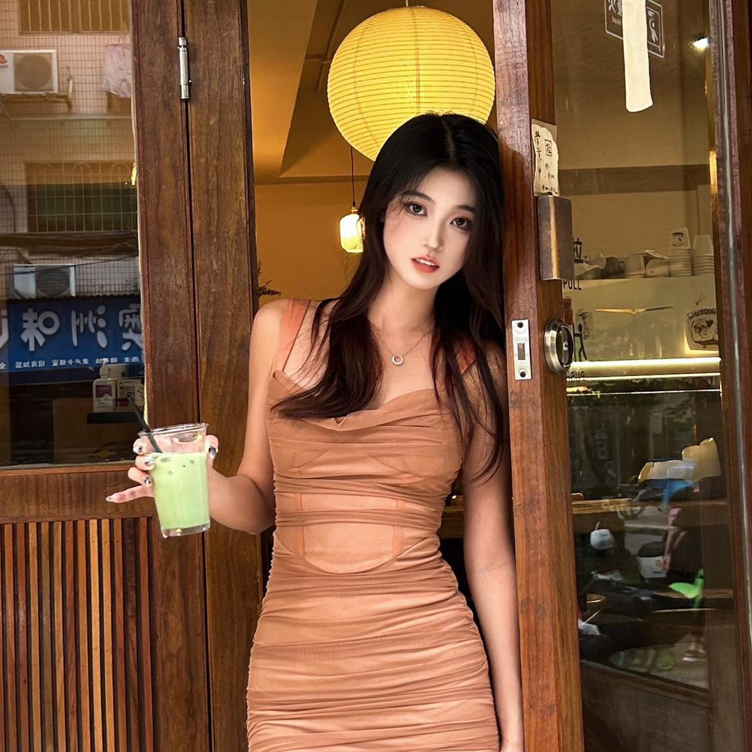 伊伊服饰3